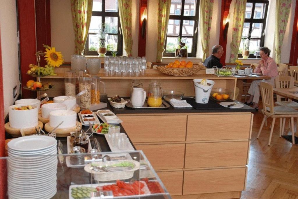 Gasthof Zum Weissen Lamm Sommerach Kültér fotó