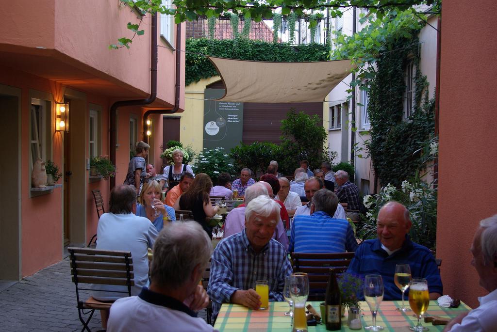 Gasthof Zum Weissen Lamm Sommerach Kültér fotó