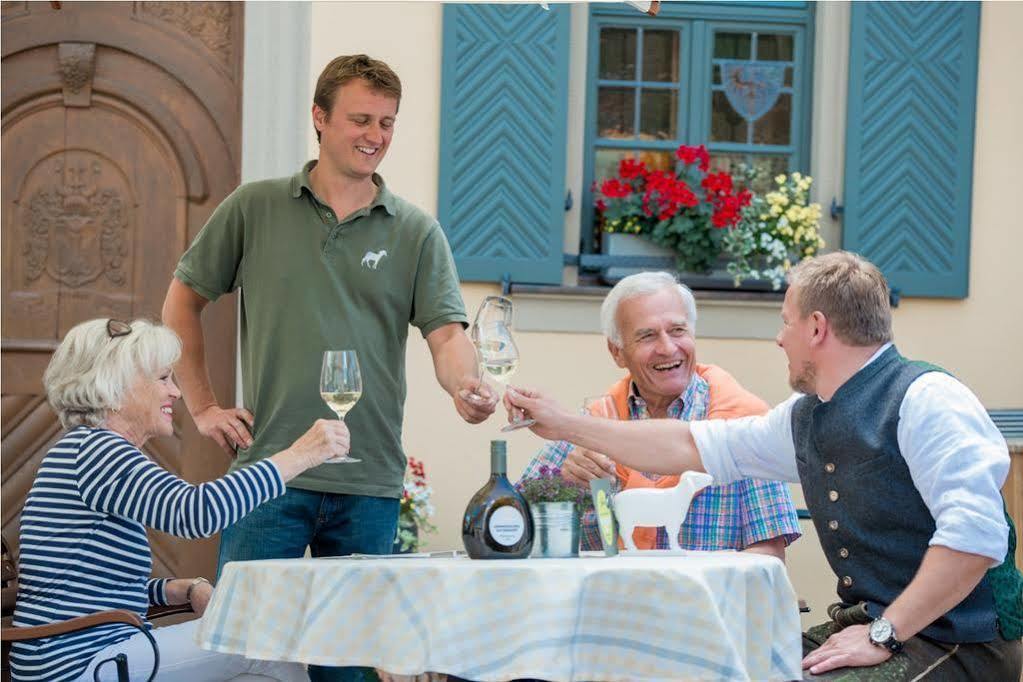 Gasthof Zum Weissen Lamm Sommerach Kültér fotó